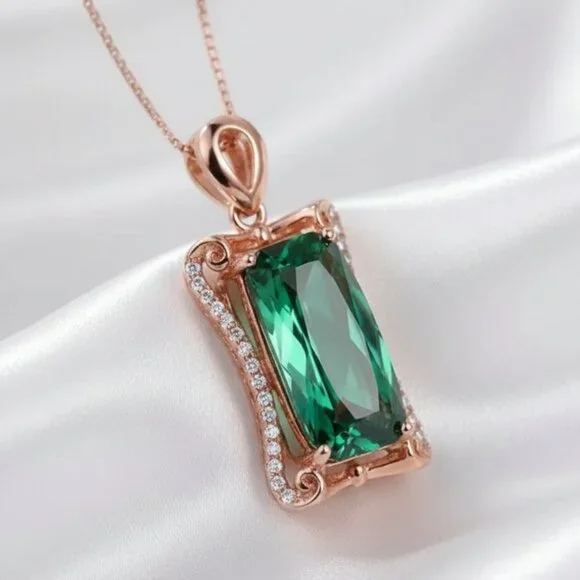 5 Carat Simulated Emerald CZ Pave Rose Gold Pendant Necklace NWOT - Picture 1 of 8